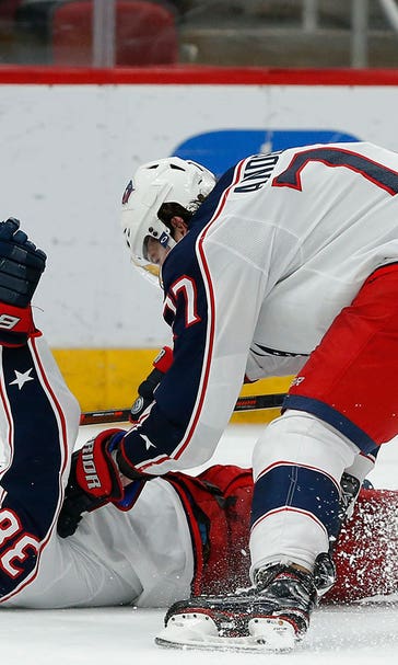 Jenner, Anderson lead Blue Jackets past Coyotes 4-2